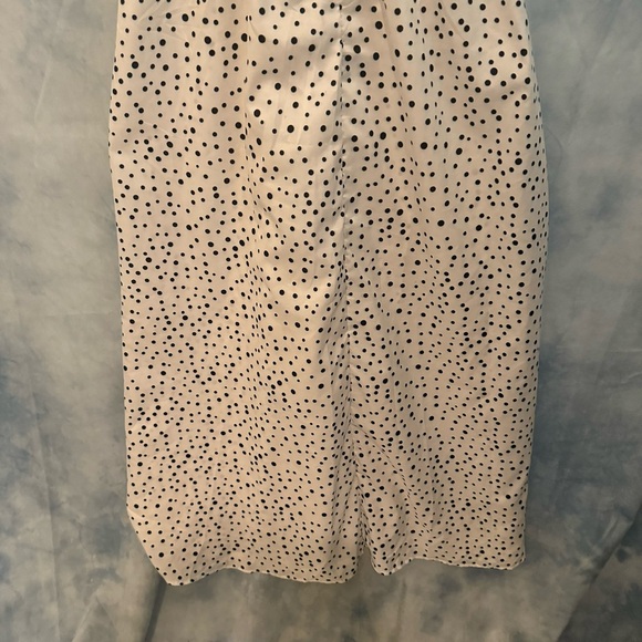 White and black polka dot maxi dress - Picture 6 of 8